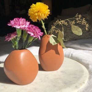 Small flower bud vases